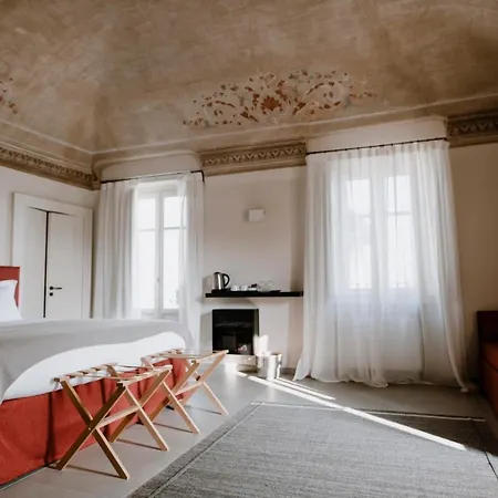 Gasthuis Moonfra Antignano (Piedmont)