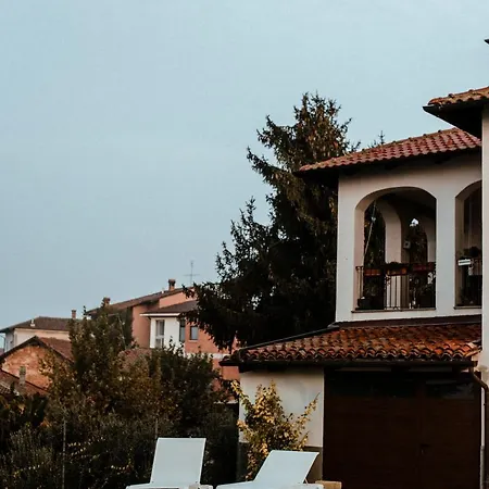 Moonfra Guest house